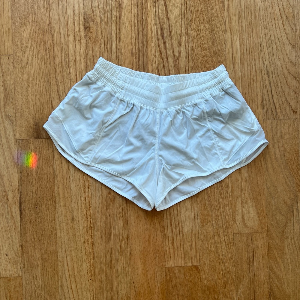 Lululemon Low Rise Hotty Hot Lined Shorts 2.5 Inch